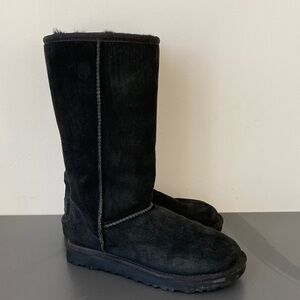 Classic Tall II Suede Water Repellent Boots Women’s Sz 7